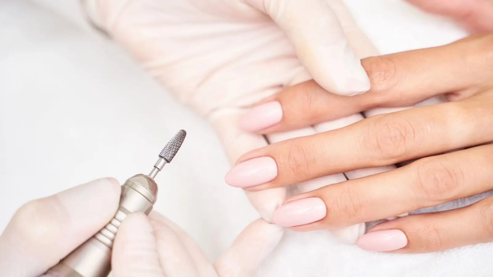 Builder gel nail technician in Tustin CA